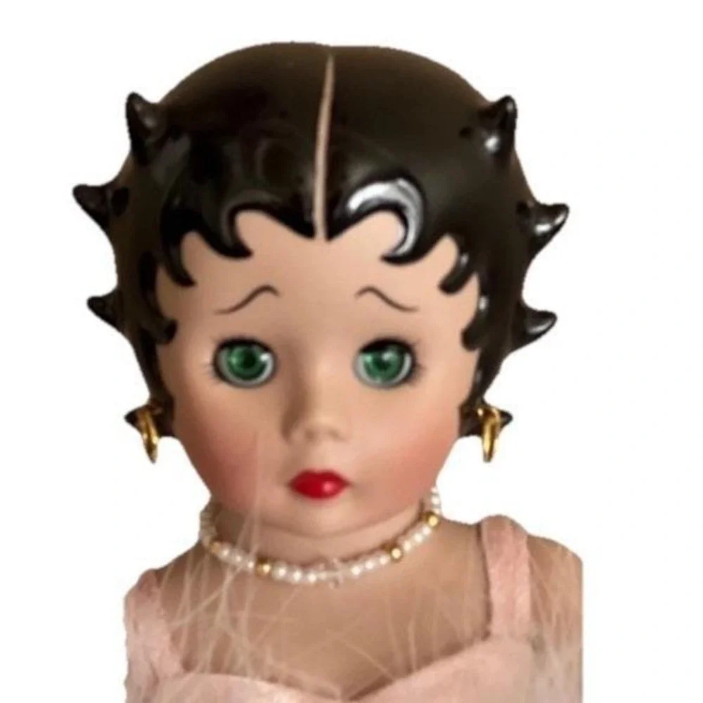 MADAME ALEXANDER 